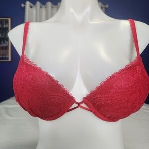 Victoria's Secret Miraculous Plunge Push Up Red Lace Bra 36A Adds 2 Cup Sizes